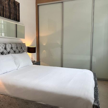One Bedroom Apartment In Holborn ロンドン エクステリア 写真