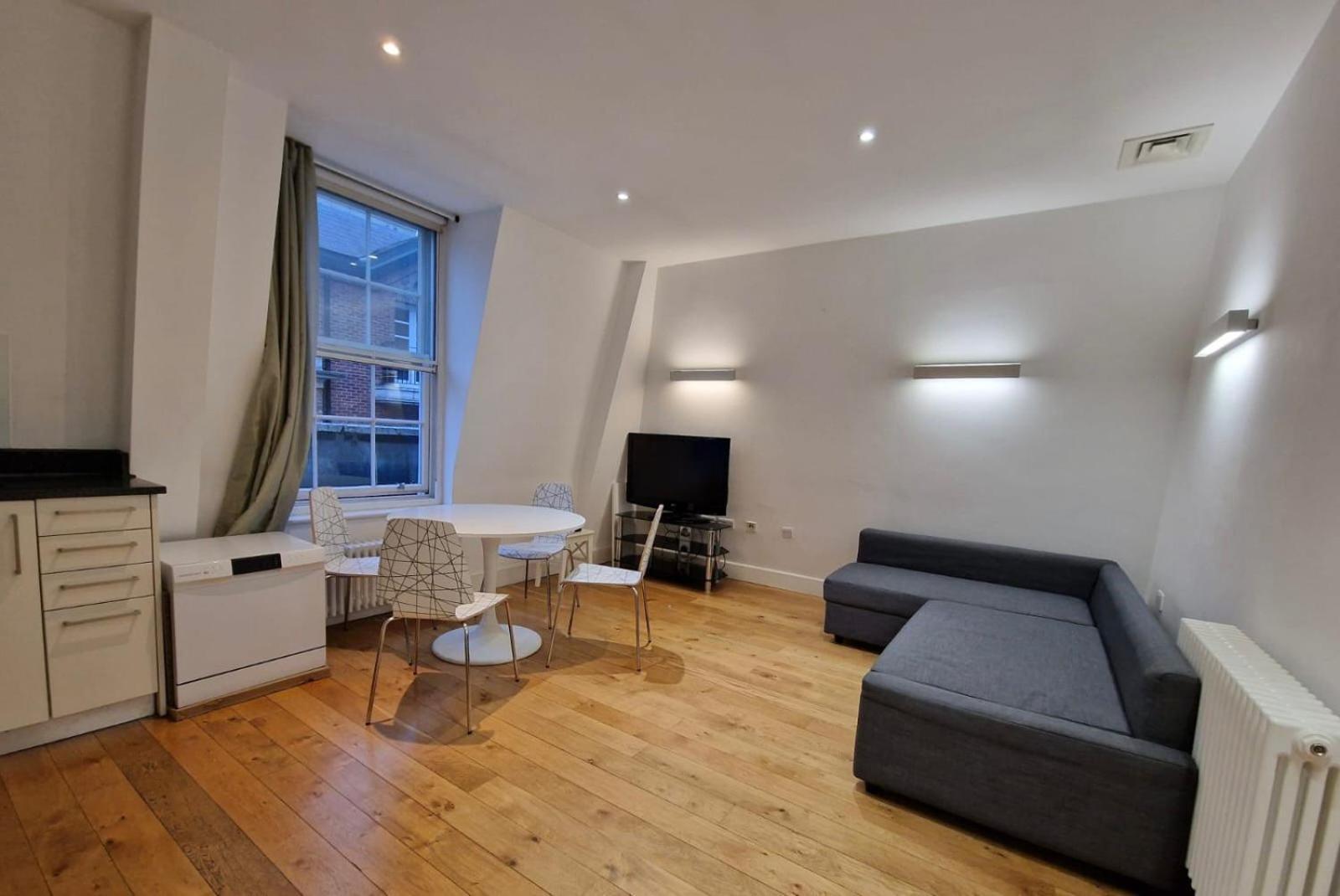 One Bedroom Apartment In Holborn ロンドン エクステリア 写真