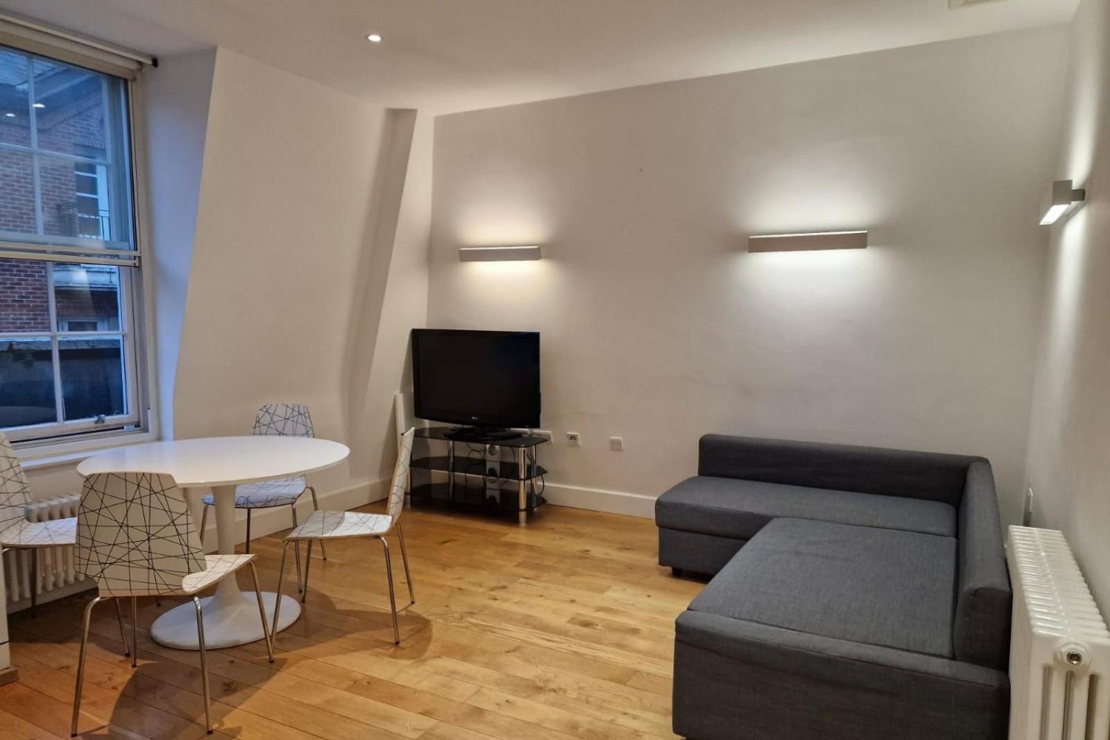 One Bedroom Apartment In Holborn ロンドン エクステリア 写真