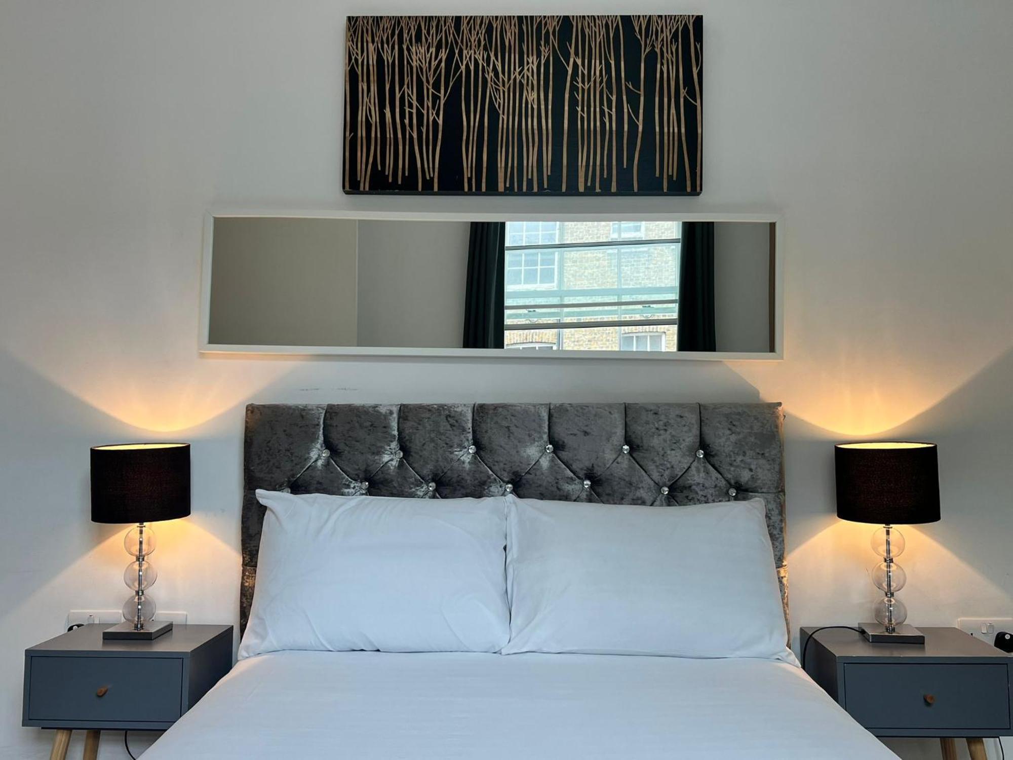 One Bedroom Apartment In Holborn ロンドン エクステリア 写真